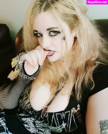 Embergemini OnlyFans Thumbnail #fF499rweNP