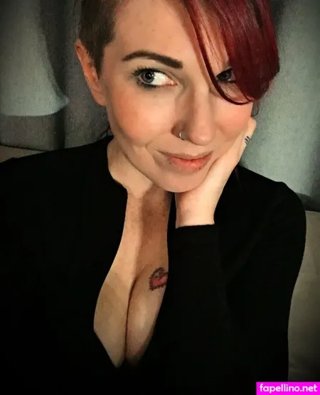 Emberrayne90 OnlyFans Thumbnail #lpcAZkrYeH