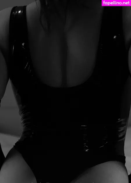 Embersmarae OnlyFans Thumbnail #U41P01FZIZ