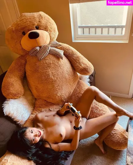 Embersnow OnlyFans Thumbnail #TdkQQsnUiw