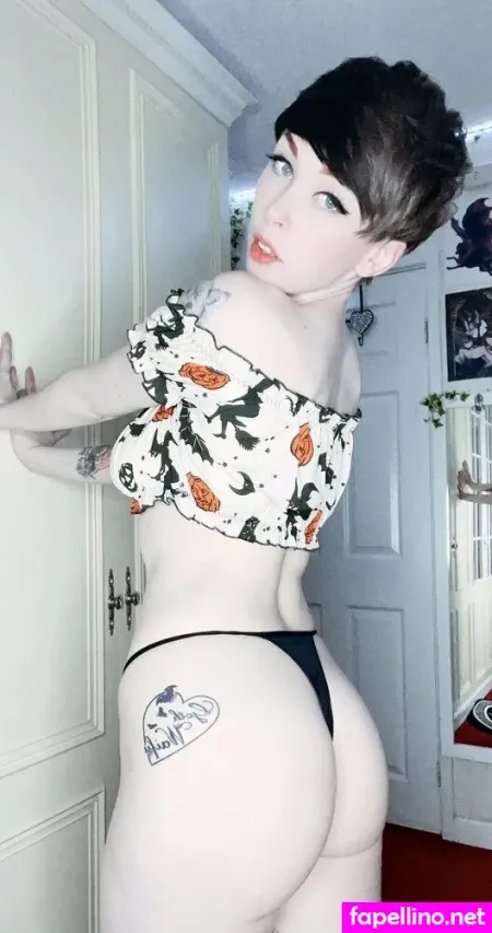 Emberwolf OnlyFans Thumbnail #LEIEGPpXev