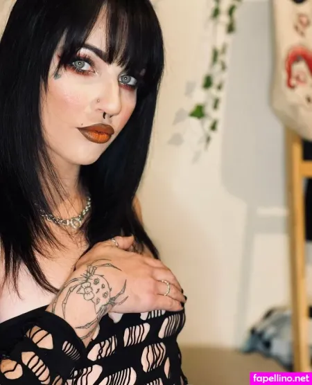 Emekii OnlyFans Thumbnail #QQTdHIGMFH