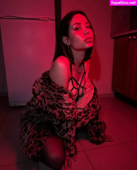 Emelevskaya OnlyFans Thumbnail #oz4NhDUAUg