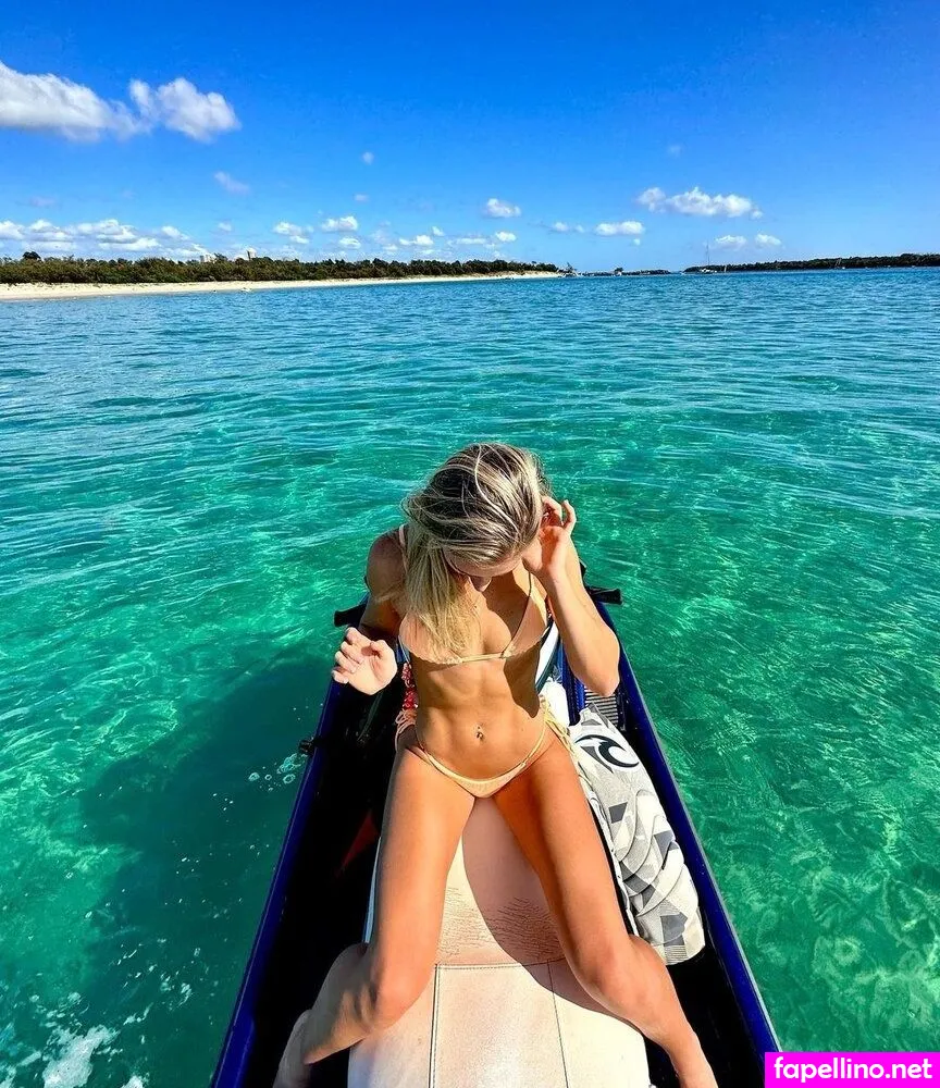 emelia_surch Nude Leaked OnlyFans Photo #NPFZYCWv4u