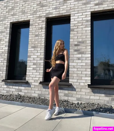 Emelie Amber OnlyFans Thumbnail #PimEqKZsqg