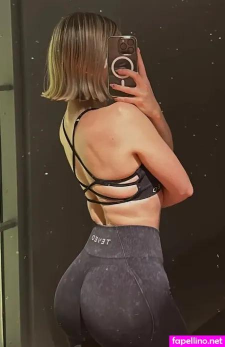 Emelie Rosalie OnlyFans Thumbnail #EhBZpQiLAh