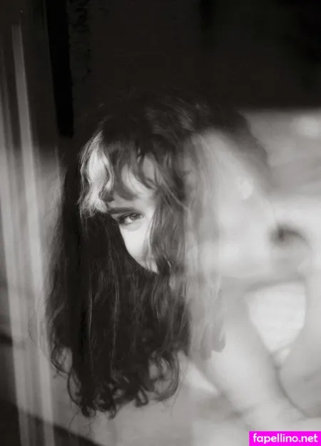 Emeline Faure OnlyFans Thumbnail #41YY6MjgM0