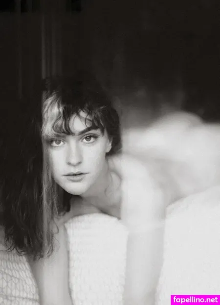 Emeline Faure OnlyFans Thumbnail #FhuJZQsEwy