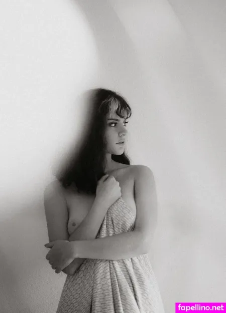 Emeline Faure OnlyFans Thumbnail #YiB1JY2LMq