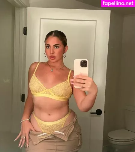 Emely Hernandez OnlyFans Thumbnail #CWDlDn4vA8