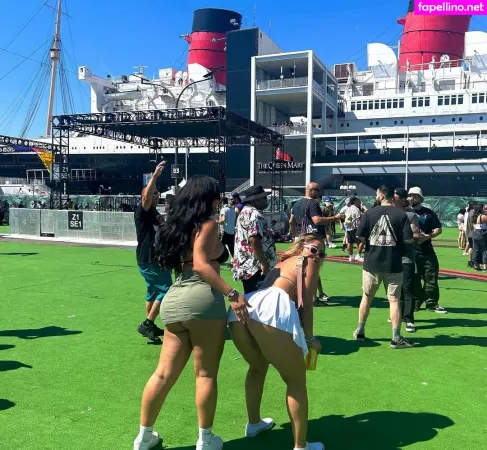 Emelyelenaa OnlyFans Thumbnail #KzLiJ8nMpR