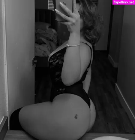 Emelyelenaa OnlyFans Thumbnail #T995DgAiif