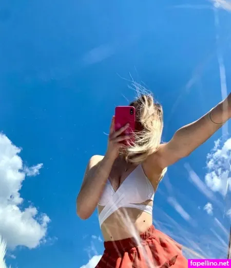 Emelyhoermedinger OnlyFans Thumbnail #VNwvcPFXUm