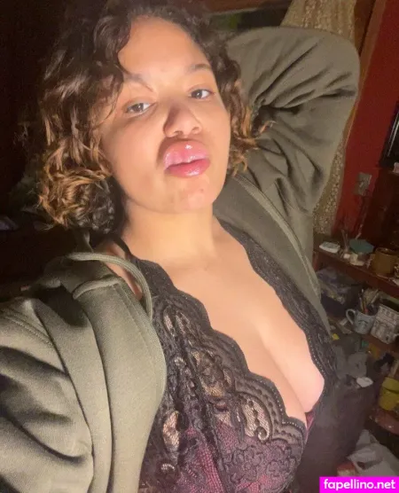 Ememwilliams111 OnlyFans Thumbnail #6XBHpoOkTu