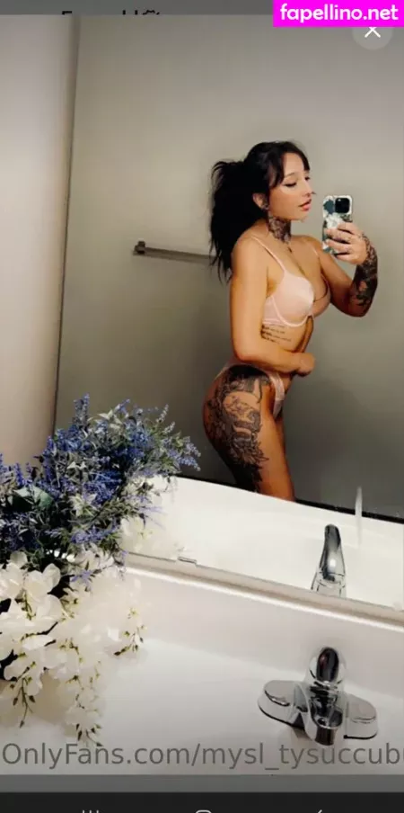 Emerald OnlyFans Thumbnail #fEbgJ3uWkw