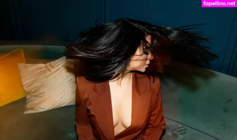 Emeraude Toubia OnlyFans Thumbnail #A6LwjlO2UP