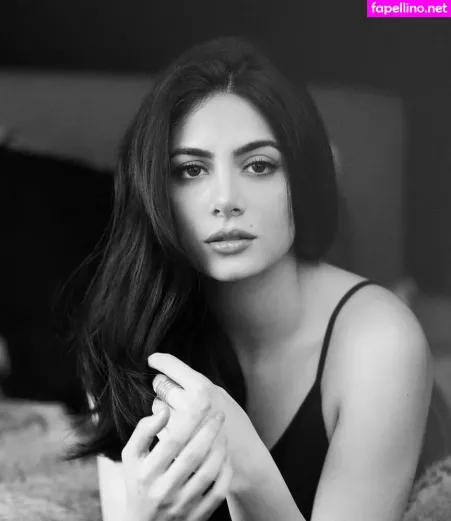 Emeraude Toubia OnlyFans Thumbnail #Ac8C24HaS6
