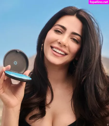 Emeraude Toubia OnlyFans Thumbnail #tFKtdlFFfq