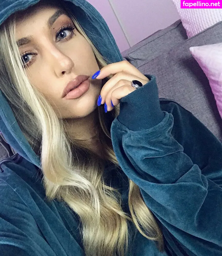 emelinasmith, emerome Nude Leaked OnlyFans Photo #2qF0Pj2BCx