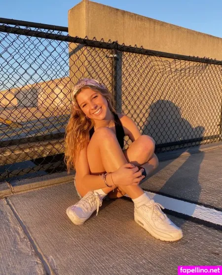 Emery Warm OnlyFans Thumbnail #SHiNSaSF3y