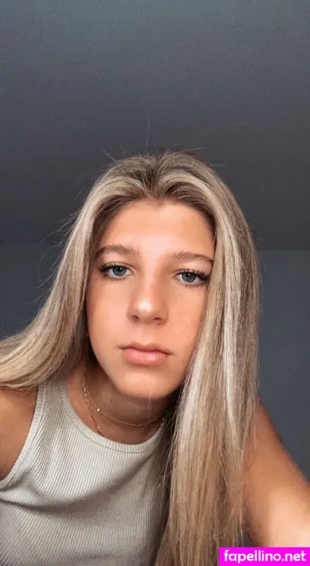 Emery Warm OnlyFans Thumbnail #gywNAZYE9a