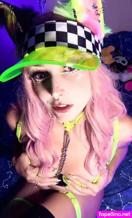 Emeryfennec OnlyFans Thumbnail #hYo2kahZxw