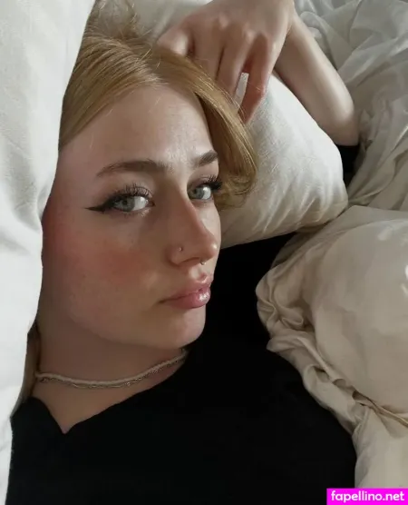 Emfayec OnlyFans Thumbnail #2ND2tqbwU0