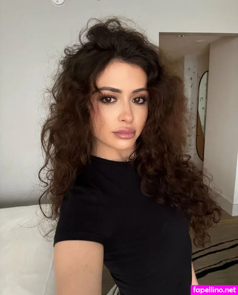 emhutch, emilyyhutchh Nude Leaked OnlyFans Photo #5ulBY464wH