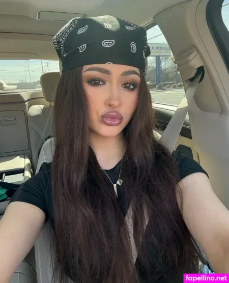 Emhutch OnlyFans Thumbnail #7daKPsiR61