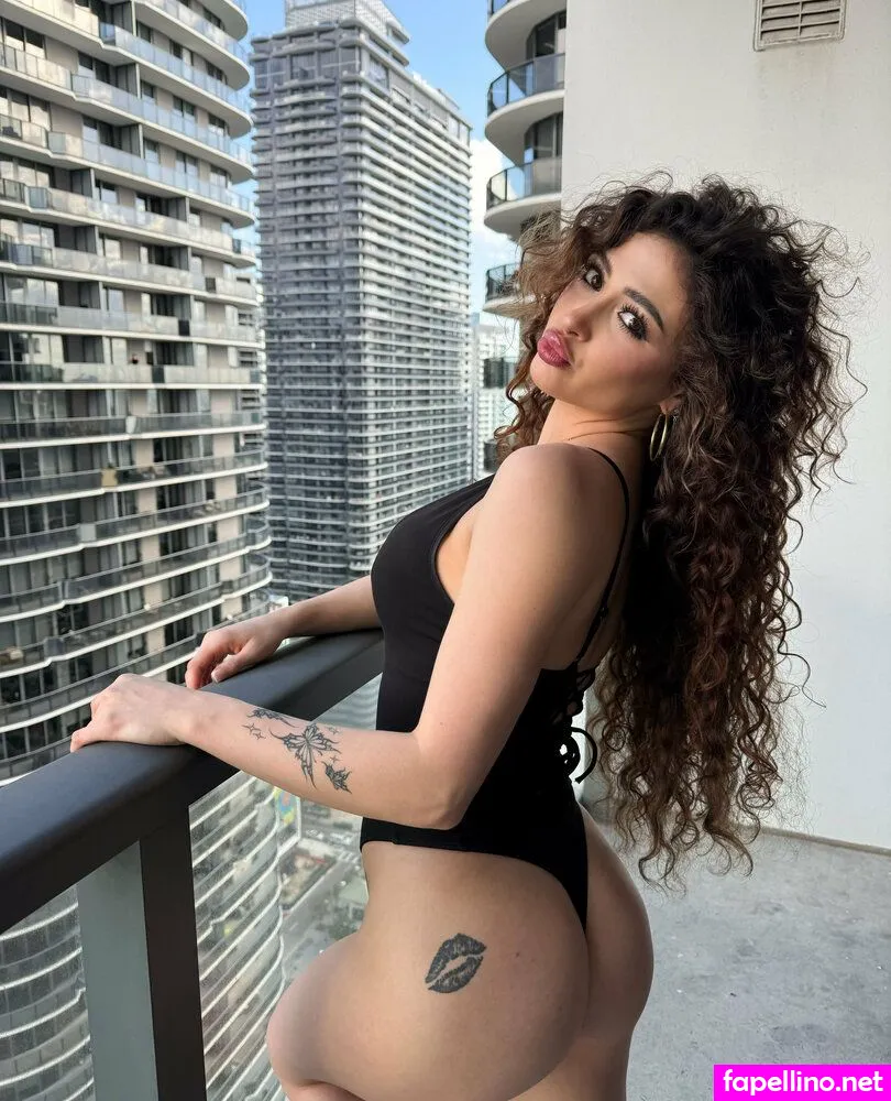 emhutch, emilyyhutchh Nude Leaked OnlyFans Photo #GILaFmj516