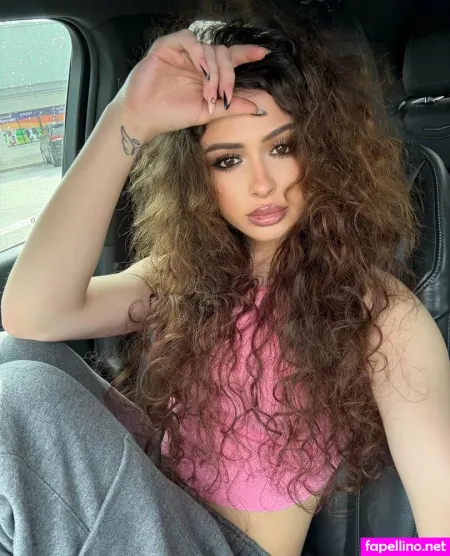 Emhutch OnlyFans Thumbnail #alQElT6y2t