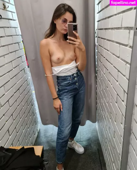 Emi Born OnlyFans Thumbnail #vdtexnyu2H