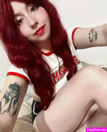Emi Ero OnlyFans Thumbnail #CMVzgLTdcb