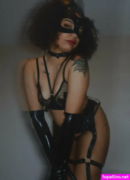 Emielovee OnlyFans Thumbnail #5aDeOqgGRf