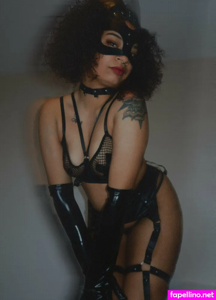 emielovee, emieloveee Nude Leaked OnlyFans Photo #5aDeOqgGRf