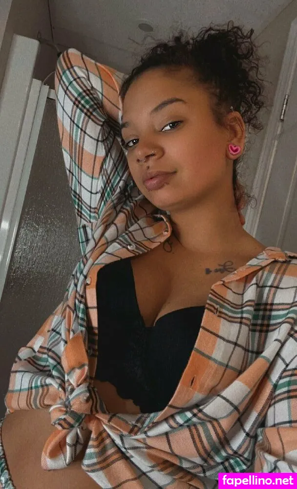 emielovee, emieloveee Nude Leaked OnlyFans Photo #8mjdSGuOuo