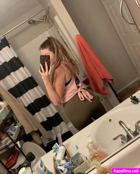 Emilayyy Babayy OnlyFans Thumbnail #S0D6yBYg9j
