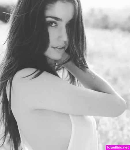 Emilia Ares OnlyFans Thumbnail #7r83hkZn6i