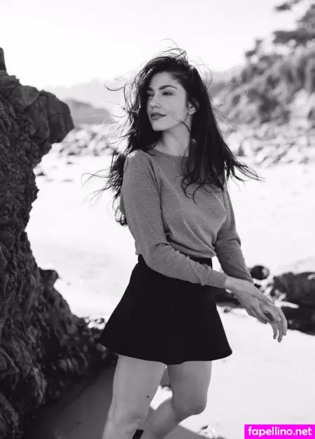 Emilia Ares OnlyFans Thumbnail #E4P2saKolb