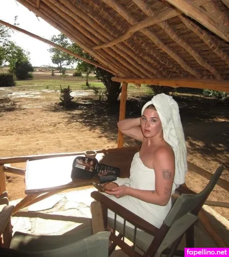 Emilia Baumgart OnlyFans Thumbnail #E9UhbcNQVW