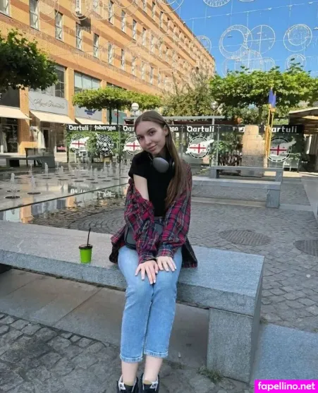 Emilia Brown OnlyFans Thumbnail #uyVEehUPzO