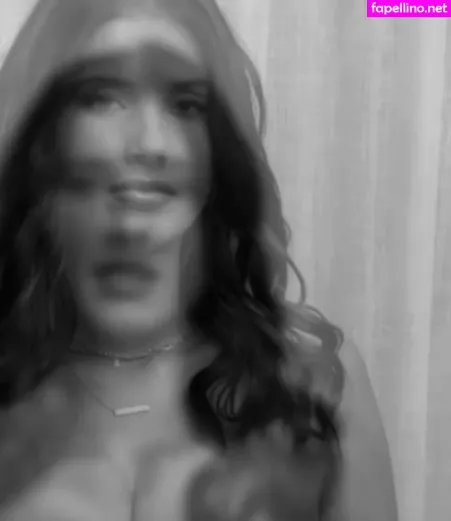 Emilia Dettorre OnlyFans Thumbnail #5qfwuonccO