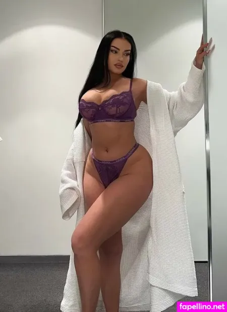 Emilia Emjeni OnlyFans Thumbnail #5CQj2ZPpUm