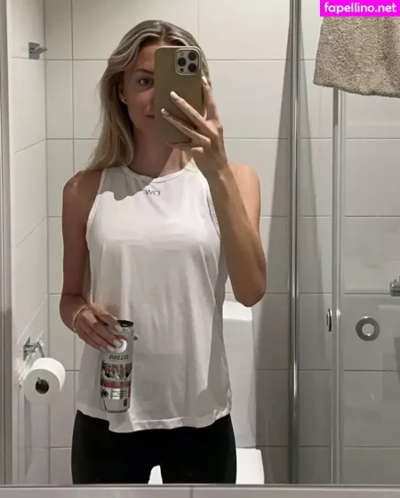Emilia Hult OnlyFans Thumbnail #7fyisy0SiD