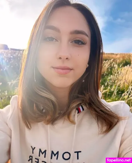 Emilia Jolly OnlyFans Thumbnail #eXnQRfu8Xg