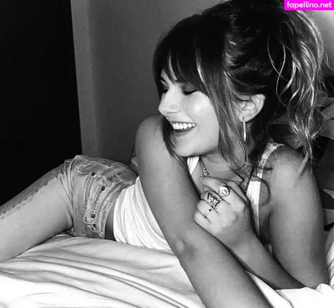 Emilia Jones OnlyFans Thumbnail #EsHEkCgc2R