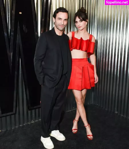 Emilia Jones OnlyFans Thumbnail #QIykLv4C8x