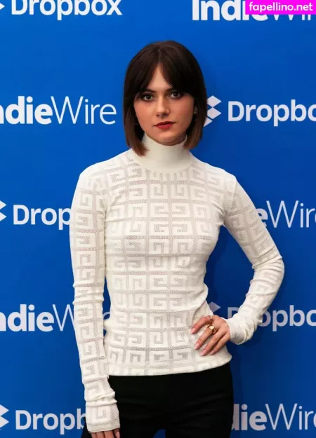 Emilia Jones OnlyFans Thumbnail #RO6TfvKbop