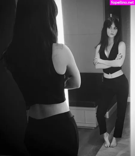 Emilia Jones OnlyFans Thumbnail #bxtHbea4JH