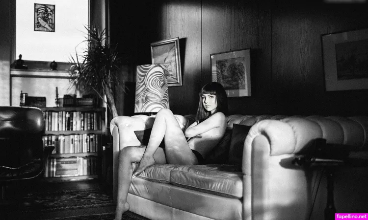 Emilia Karin OnlyFans Thumbnail #J9bvI4ZYw3